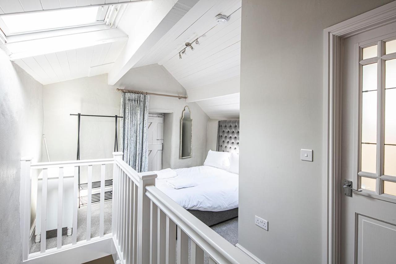 The Artists Loft - A Superb Cottage Sensitively Converted From A Grade II Listed 17Th Century Building Bakewell Ngoại thất bức ảnh