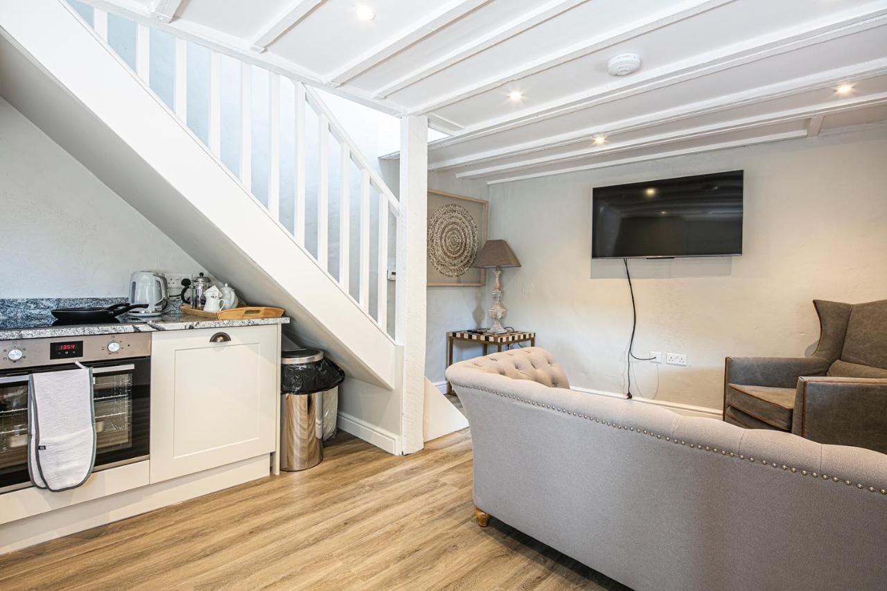 The Artists Loft - A Superb Cottage Sensitively Converted From A Grade II Listed 17Th Century Building Bakewell Ngoại thất bức ảnh