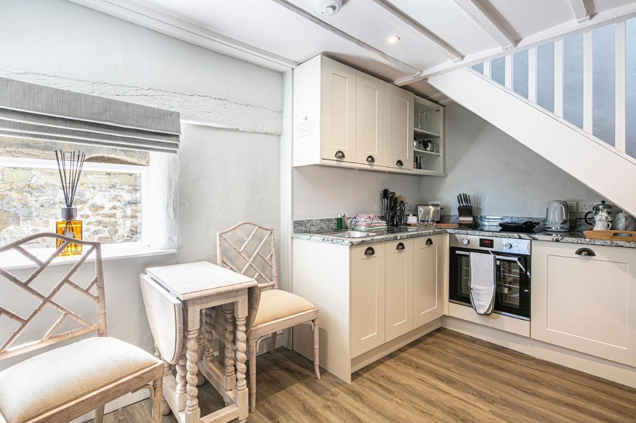 The Artists Loft - A Superb Cottage Sensitively Converted From A Grade II Listed 17Th Century Building Bakewell Ngoại thất bức ảnh