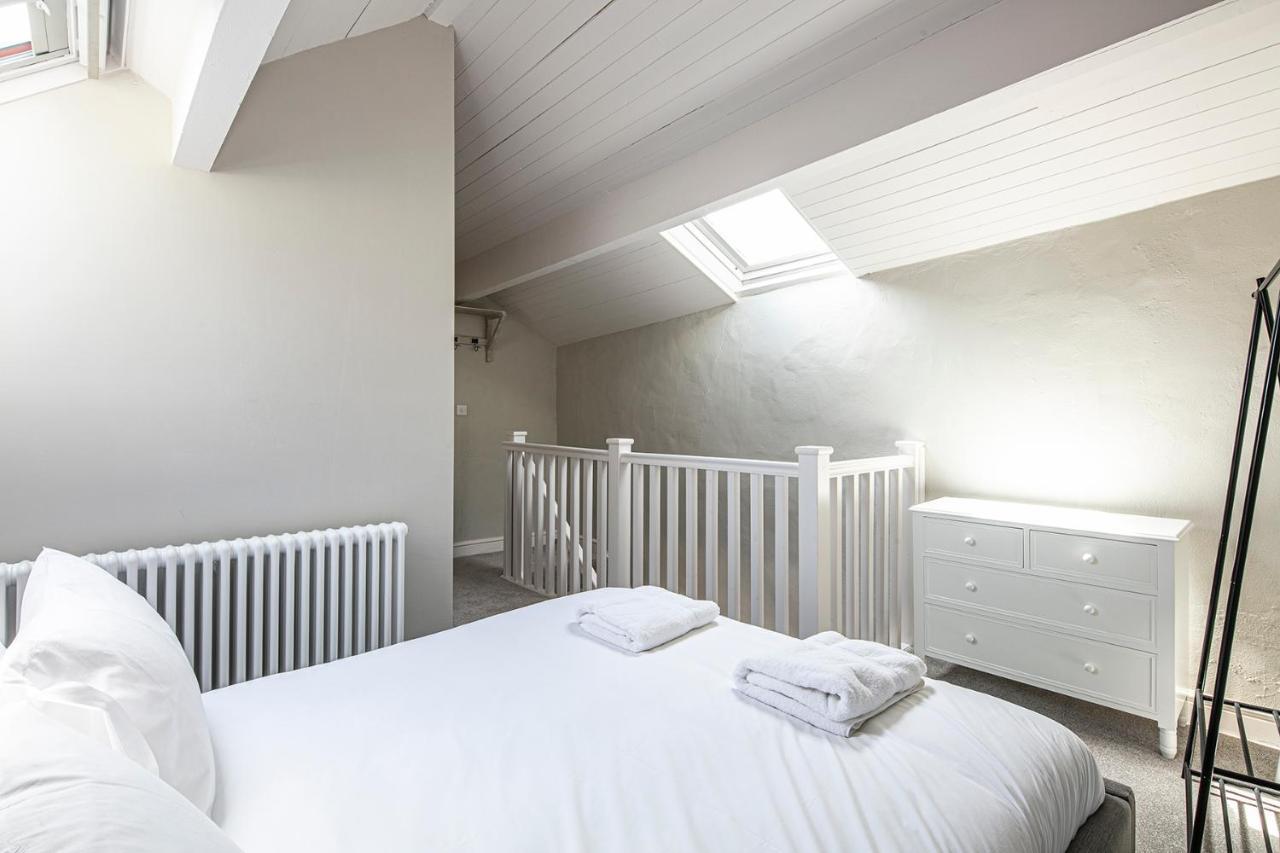 The Artists Loft - A Superb Cottage Sensitively Converted From A Grade II Listed 17Th Century Building Bakewell Ngoại thất bức ảnh