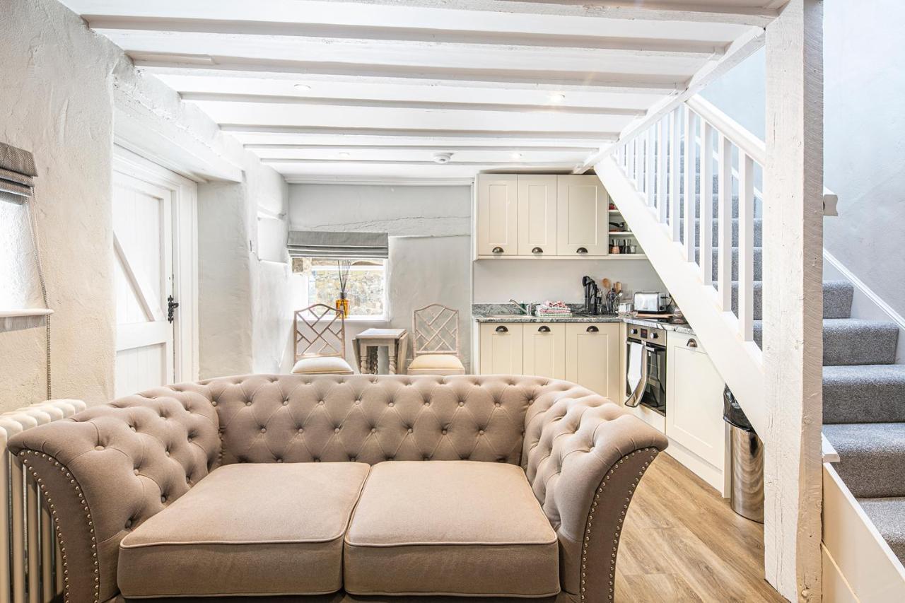 The Artists Loft - A Superb Cottage Sensitively Converted From A Grade II Listed 17Th Century Building Bakewell Ngoại thất bức ảnh